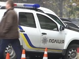 В украинской Полтаве мужчина взял в заложники полицейского