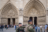 Французские полицейские предотвратили теракт в Соборе Парижской Богоматери