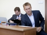Навальный намерен обжаловать приговор по иску о клевете