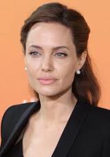 Папарацци заметили Анджелину Джоли в Лос-Анджелесе