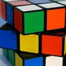 Робот собрал кубик Рубика за 0,9 секунды