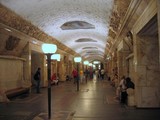 Барельефы в московском метро закрасили не вандалы