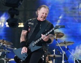 Metallica исполнила "Группу крови" на русском языке