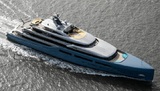 Богачи возмутились 98-метровой яхтой миллиардера под своими окнами