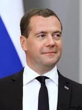Transparency International просит проверить Медведева на конфликт интересов