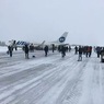 Опубликовано видео с места жесткой посадки самолета UTair в Усинске