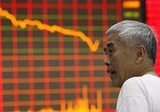 Китайский рынок упал до 13-месячного минимума