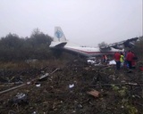 Самолёт Ан-12 совершил аварийную посадку на Украине, есть жертвы