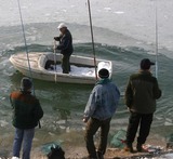 МЧС готовит тысячи спасателей к сезону зимней рыбалки