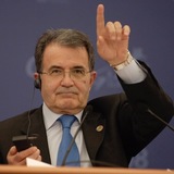 Бывший глава Еврокомиссии Проди выступил за срочное снятие санкций против РФ