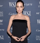 Скрыть все, что ужасно: новый образ исхудавшей Анджелины Джоли (ФОТО)