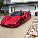 Житель Канады построил свое Ferrari с двигателями от истребителей