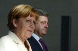 Порошенко сообщил Меркель, от чего зависит мирный план