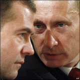 Медведев: Промпроизводство в России фактически замерзло