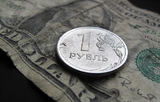 The Bell: Правительство РФ рассматривает план по отказу от долларовых расчетов