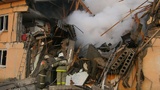 Взрыв газа под Омском: спасатели достают из-под завалов погибших