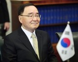 Премьер Южной Кореи подал в отставку из-за крушения парома