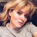 Анна Михалкова была шокирована в аэропорту, увидев коллегу с очень длинными ногами