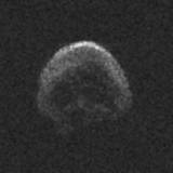 Мимо Земли пронеслась мертвая комета-череп