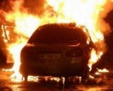 В Москве на Ленинградском шоссе загорелся автомобиль (ФОТО)