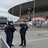 Стадион "Стад де Франс" оцеплен из-за подозрительного предмета