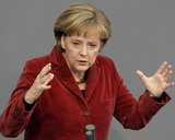 Меркель попросит Путина не давить на Украину лично