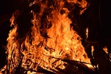 Двое детей и женщина погибли при пожаре под Ульяновском