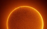 Астрономы опубликовали впечатляющее фото МКС, проходящей мимо Солнца