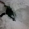 Снегоуборочный трактор раздавил "Оку", приняв ее за сугроб
