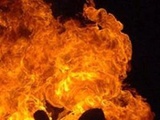 Очевидцы показали фото крупного пожара в кафе на территории ТЦ в Тверской области