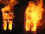 Три человека погибли при пожаре в жилом доме в Ростове-на-Дону