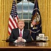 Трамп готов уже даже не на бетонную, а на стальную стену с Мексикой