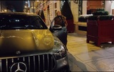 Ван Дамм подарил своей украинской девушке Mercedes, которого еще нет в продаже