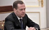 Медведев призвал КНР наращивать объёмы кредитования в рублях и юанях‍