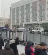 В столице Казахстана Нурсултане введен режим ЧП и комендантский час