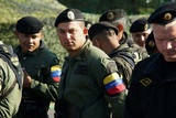 Власти Венесуэлы закрыли мосты в Колумбию