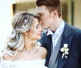 Пугачёва в белом затмила невесту на свадьбе своего внука