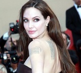 Анджелина Джоли госпитализирована в психиатрическую клинику