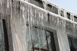 СКР начал проверку по факту падения глыбы льда на девочку в Подмосковье