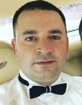 Ведущий Леонид Закошанский выложил в Сеть снимки со своей свадьбы