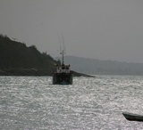 Из-за ЧП в Баренцевом море возбуждено дело, поиски моряков продолжаются