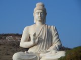 Оскверненная в Калмыкии статуя Будды готовится к ритуалу очищения