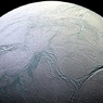 Астрономы нашли возможное объяснение существованию океана на Энцеладе