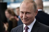 Путин посоветовал россиянкам не бояться совмещать семью и карьеру