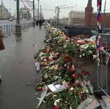 Две минуты цветов для Бориса Немцова (ВИДЕО)
