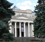 Российские музеи открыли двери для полуночников