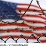 В США на сотни заключенных рухнула стена тюрьмы