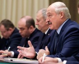 Вслед за Россией, снявшей уже почти все ограничения, о победе над эпидемией заявил Лукашенко