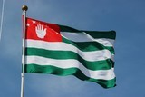 Оппозиция и президент Абхазии договорились о новой дате выборов главы республики