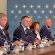 Делегация России во главе с Мединским вылетела в Стамбул на очередные переговоры с представителями Украины
